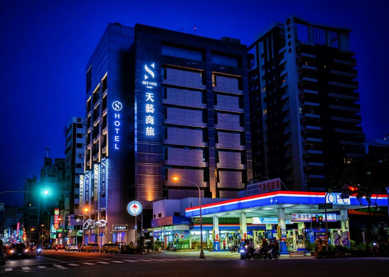 Skyone Hotel Kaohsiung Exterior photo